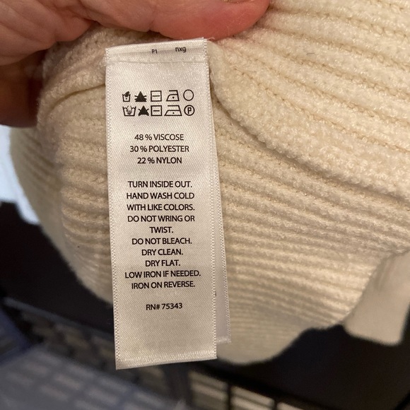 Amaryllis Cream Knitted Sweater - Picture 7 of 7